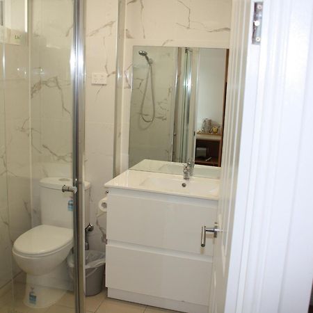 Coburg Motor Inn Мелбърн Екстериор снимка